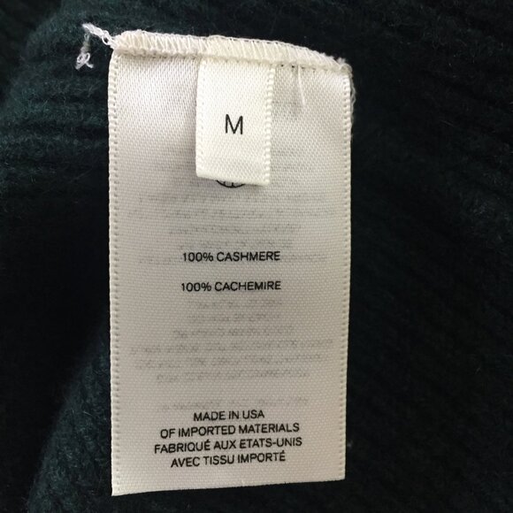 *SOLD* The Row 100% Cashmere Super Soft and Cozy Turtleneck Sweater Size M - Picture 7 of 11